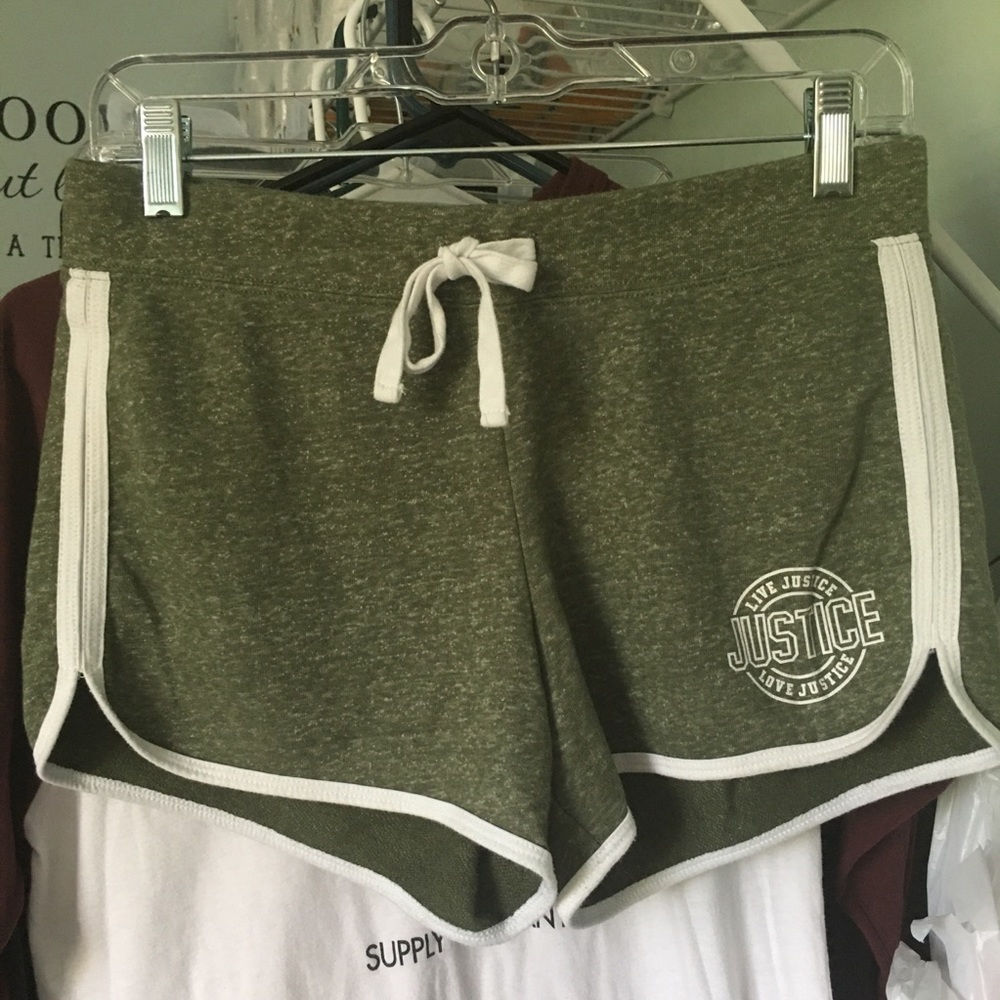 Justice Sweat Shorts. Girls size 16🌹